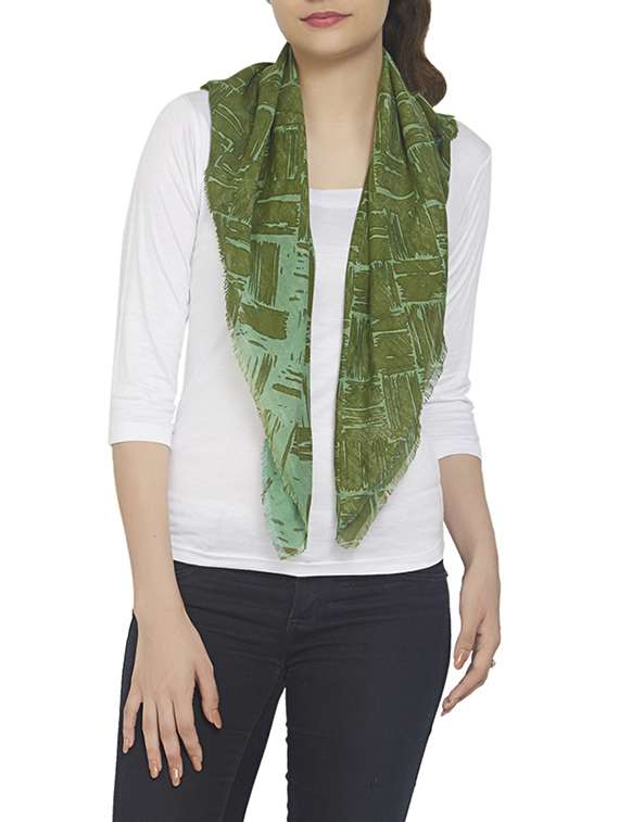 green woolen scarf