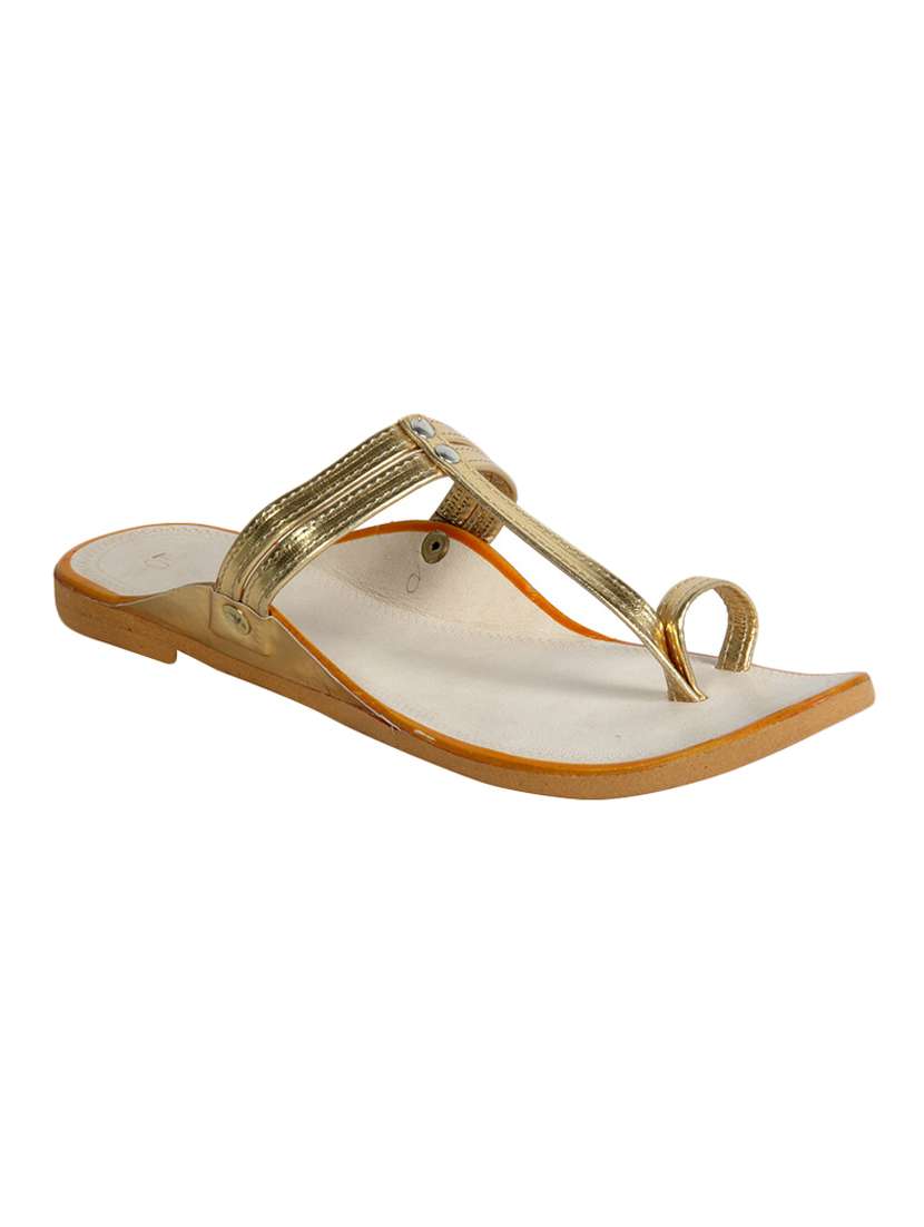 gold one toe  kolhapuri