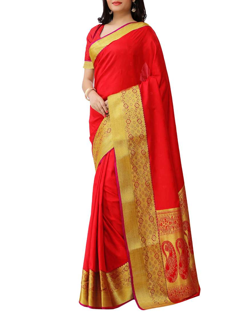 red silk paithani saree