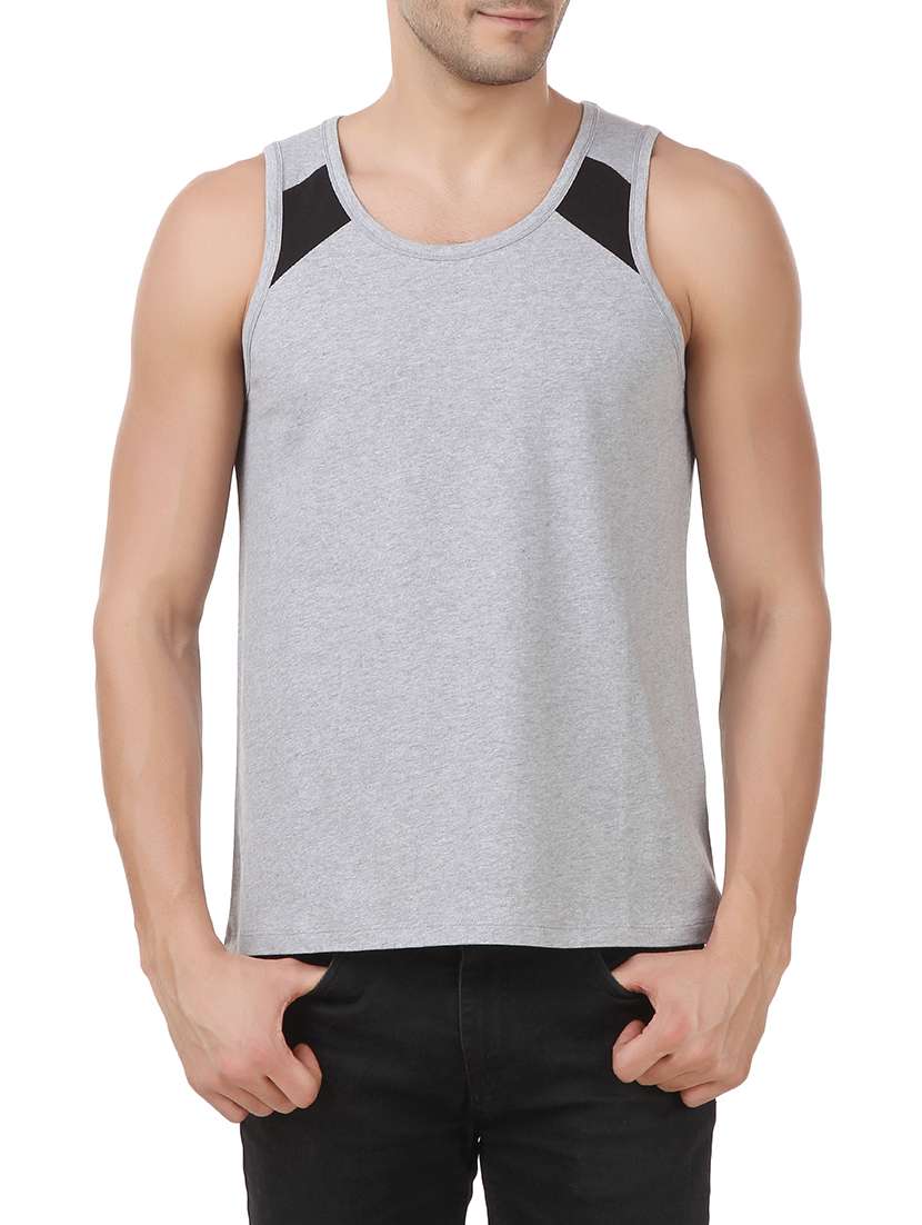grey solid vest