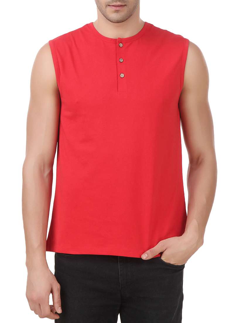 red cotton tshirt