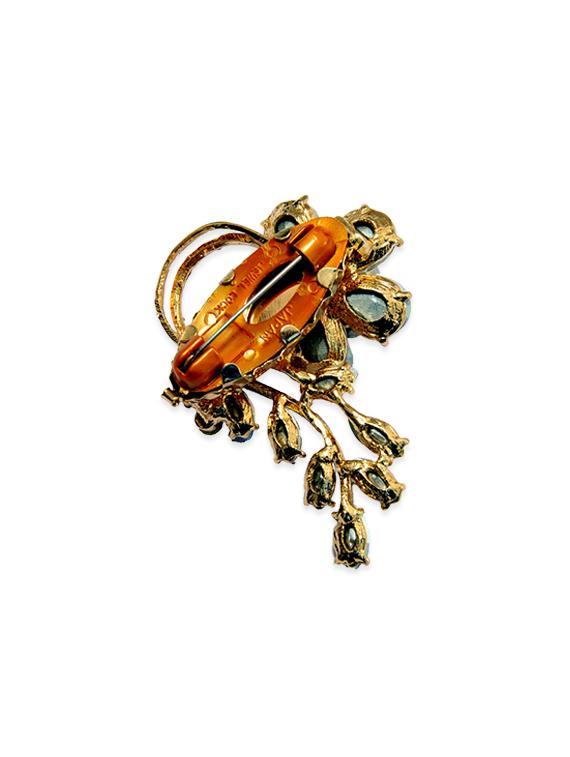 gold metal brooch - 13328147 - Standard Image - 1