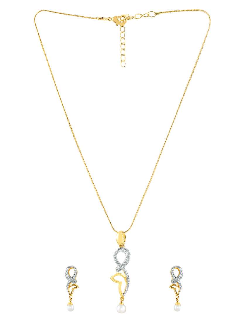 gold brass set - 13429654 -  Standard Image - 1