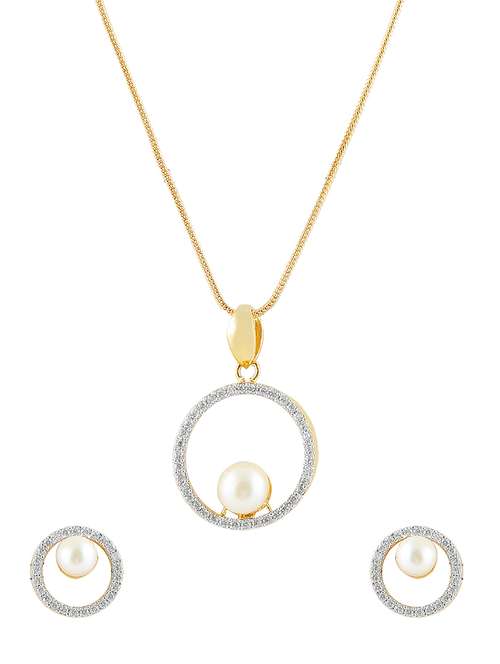 gold brass set - 13429678 -  Standard Image - 0