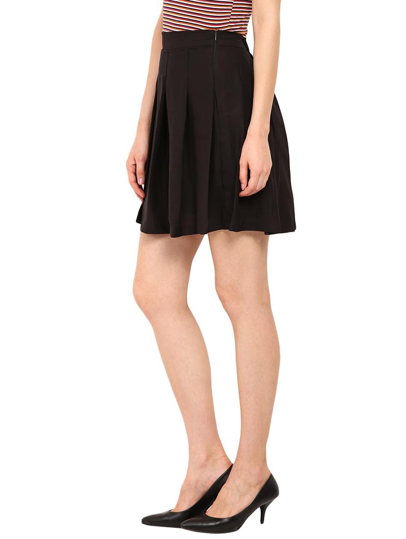 black pleated skirt - 13732956 - Standard Image - 1