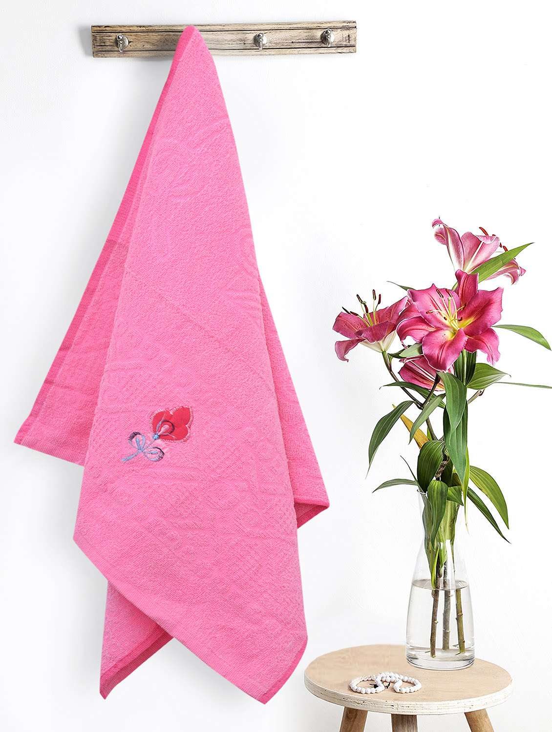 geneva stylish bath towel