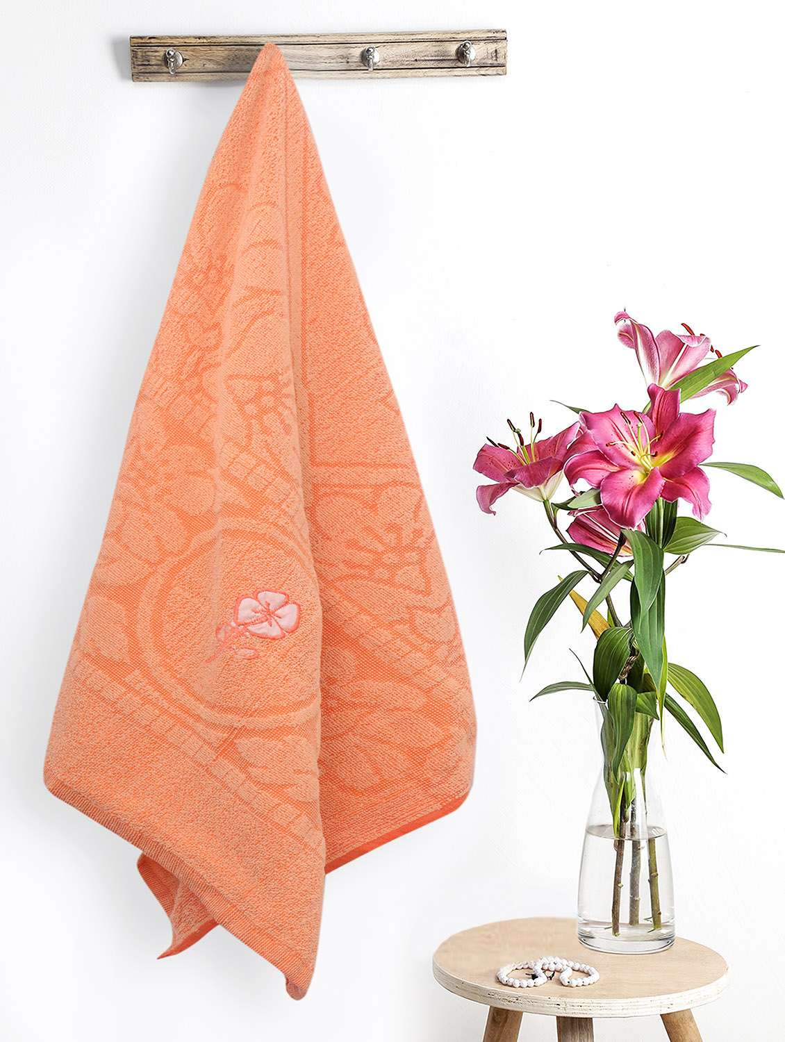 geneva stylish bath towel