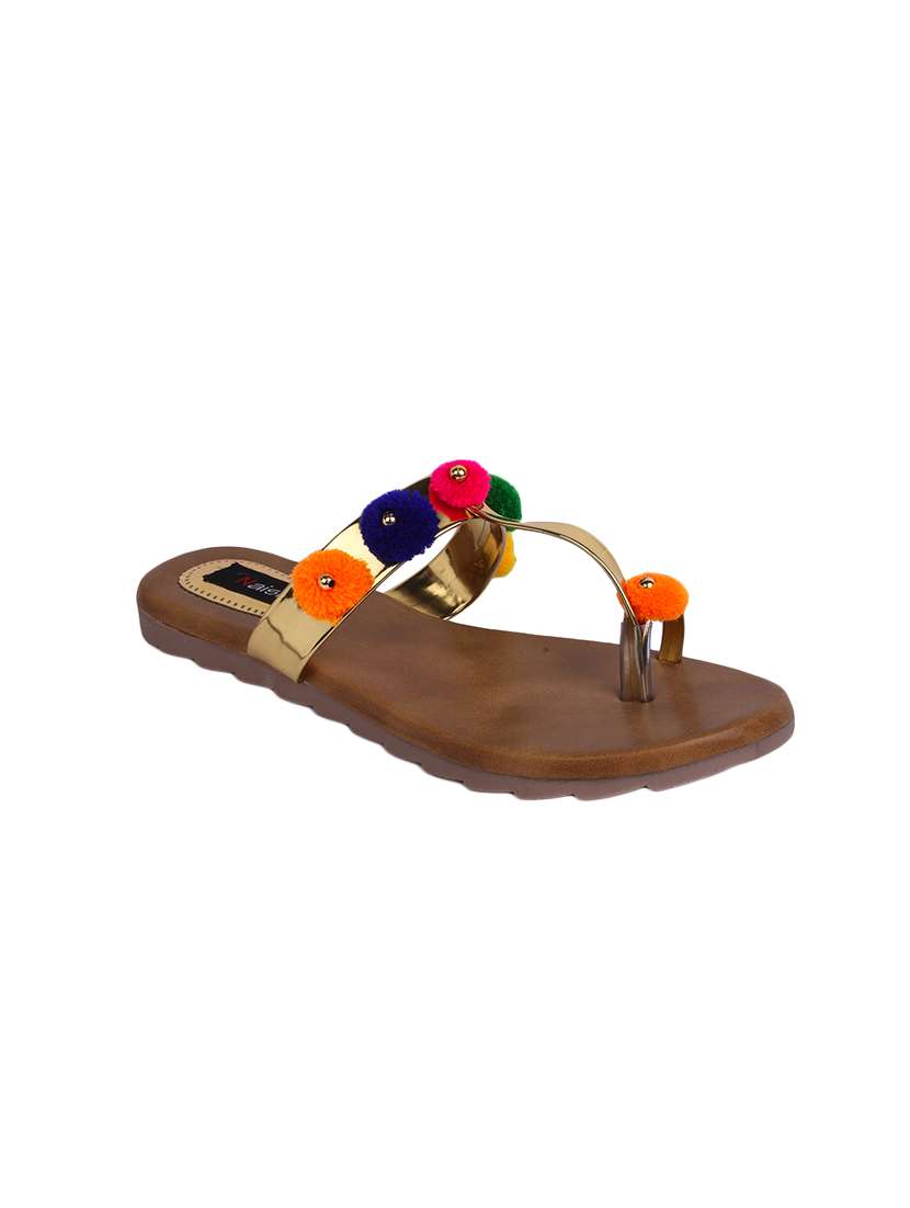 gold one toe kolhapuri