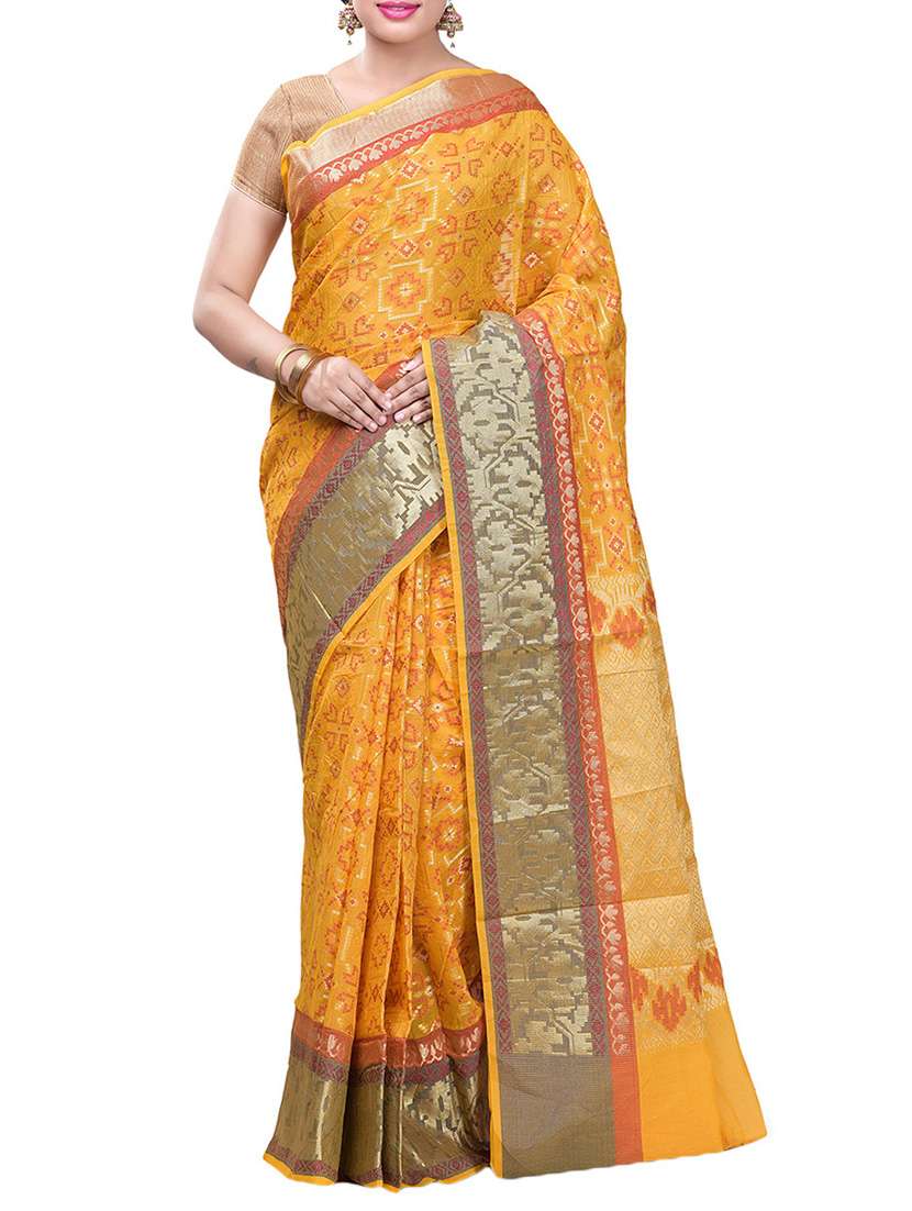 contrast border geometrical patola saree