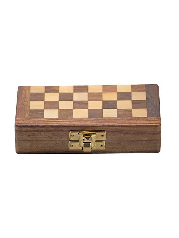 wooden chess board
