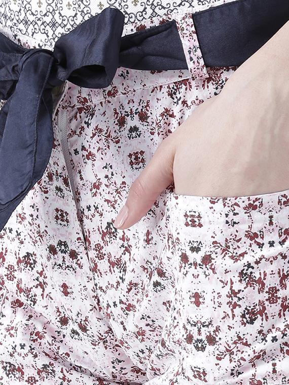white cotton printed hot pants - 14430849 - Standard Image - 4