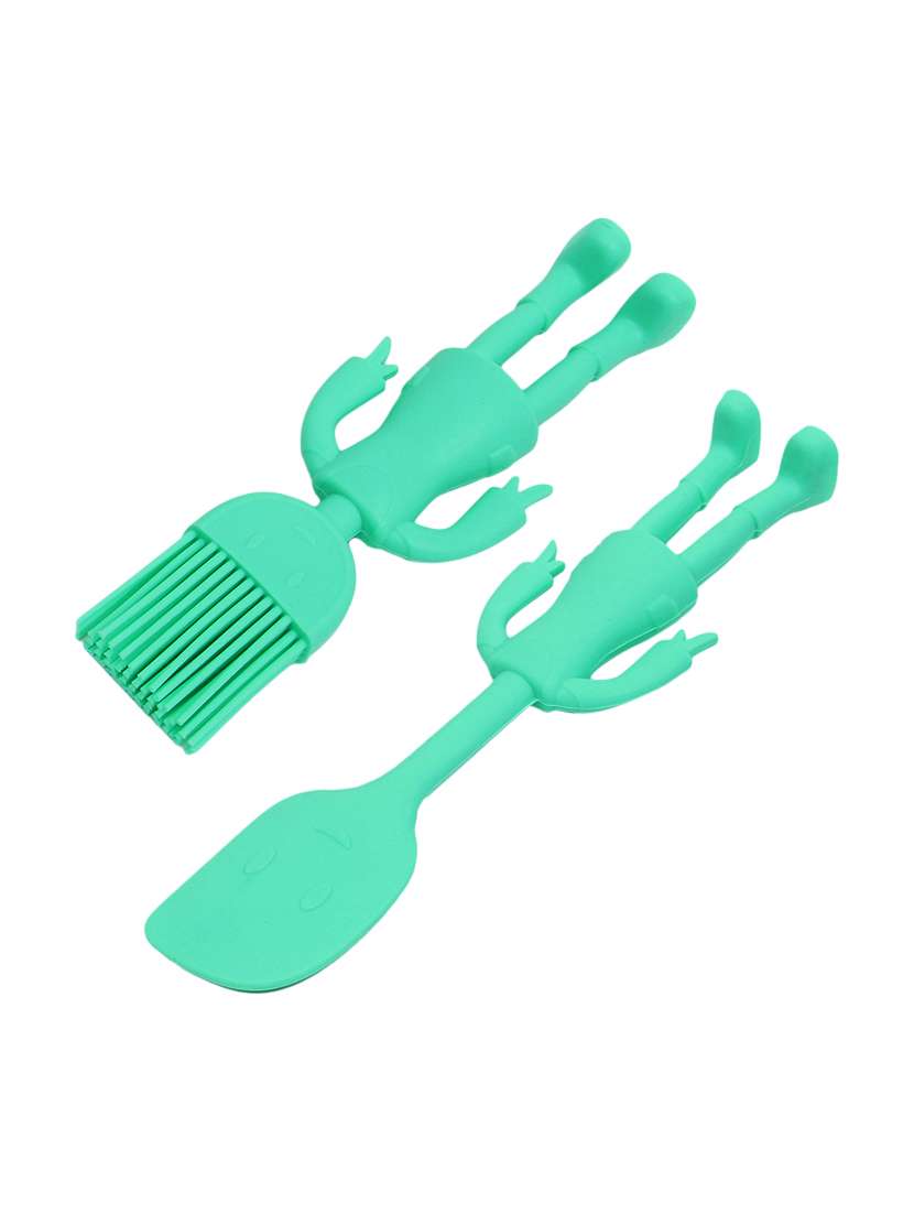 human cartoon shape green spatula & basting brush - 14818039 -  Standard Image - 1