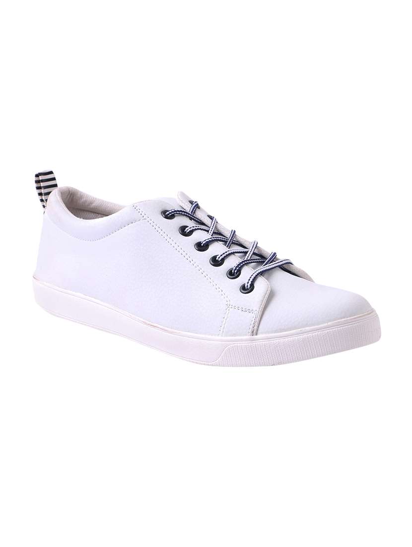 white leatherette sneaker