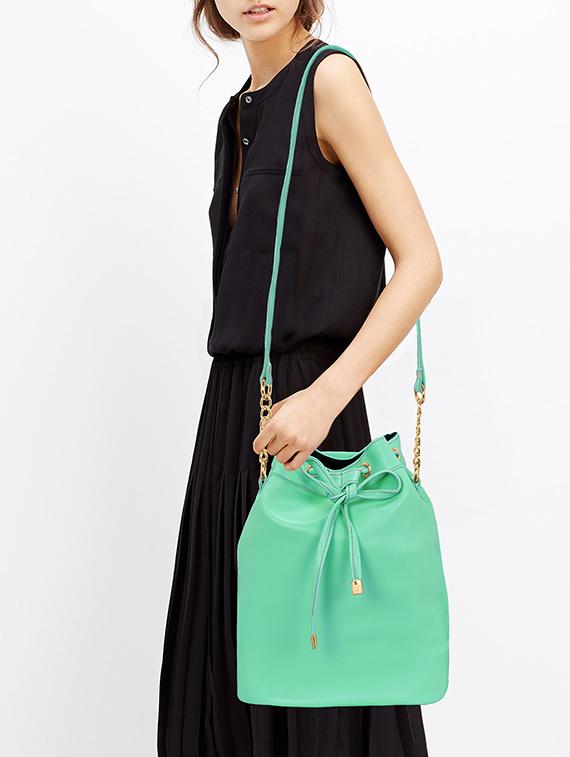 green leatherette (pu) sling bag - 14903033 - Standard Image - 4