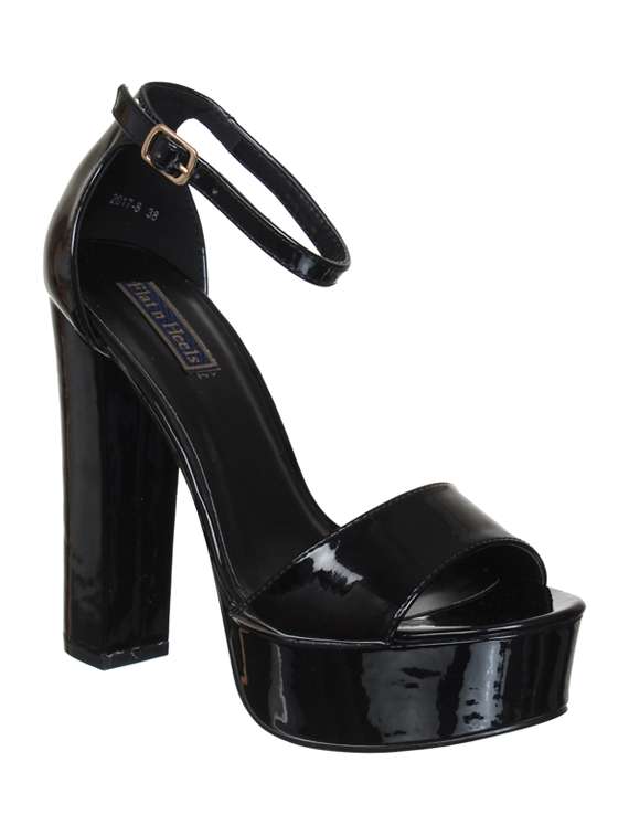 black platforms sandal