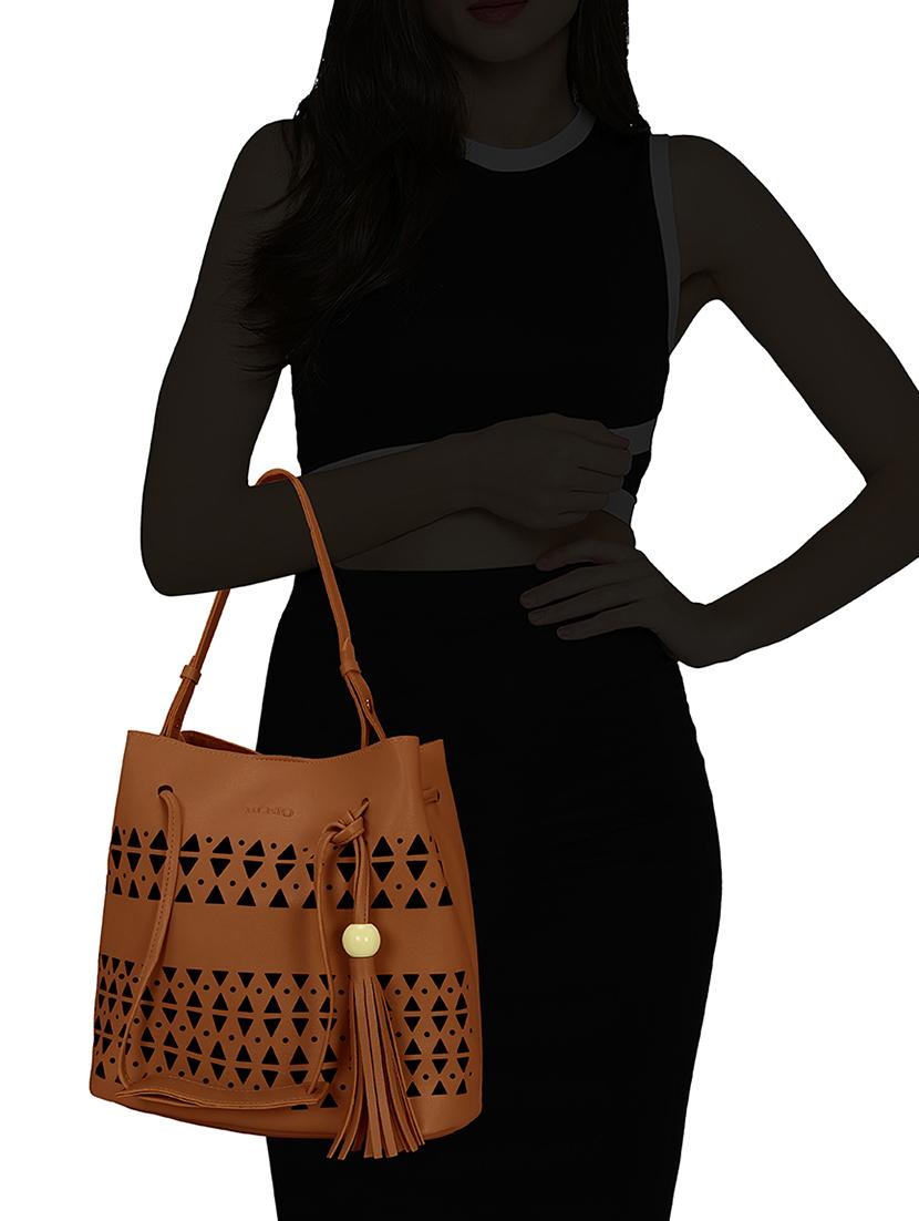 brown leatherette combo tote - 14993084 - Standard Image - 4