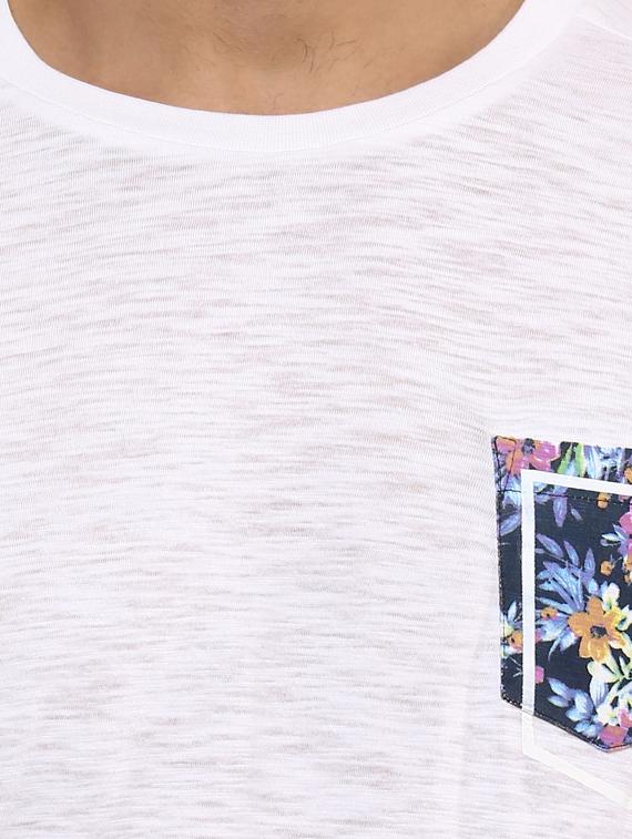 white cotton pocket t-shirt - 14997312 - Standard Image - 4