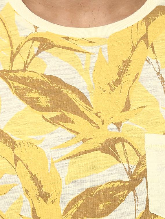 yellow cotton pocket t-shirt - 14997374 - Standard Image - 4