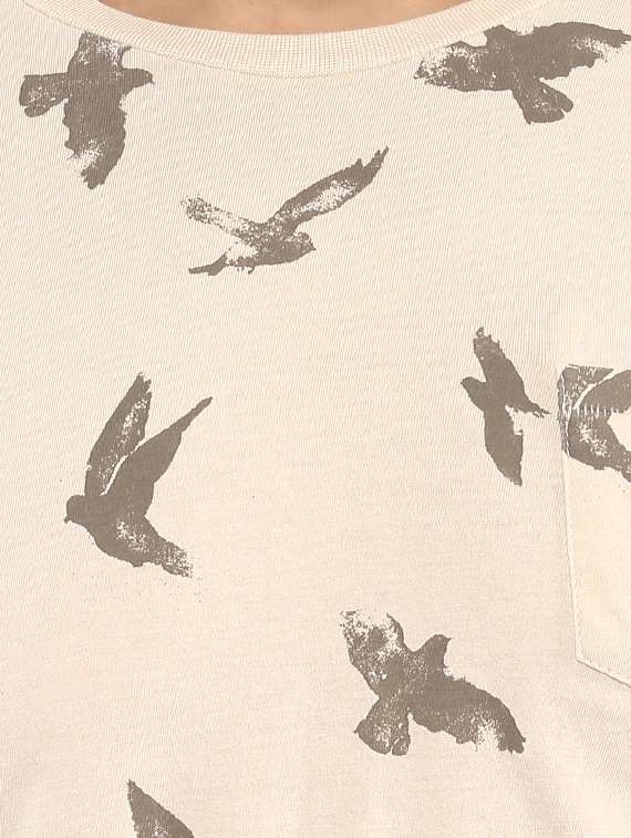 beige cotton pocket t-shirt - 14997398 -  Standard Image - 4