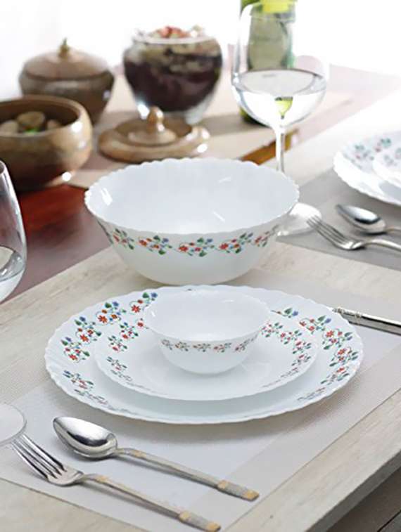 19 pcs dinner set serving set plates bowls spoons set