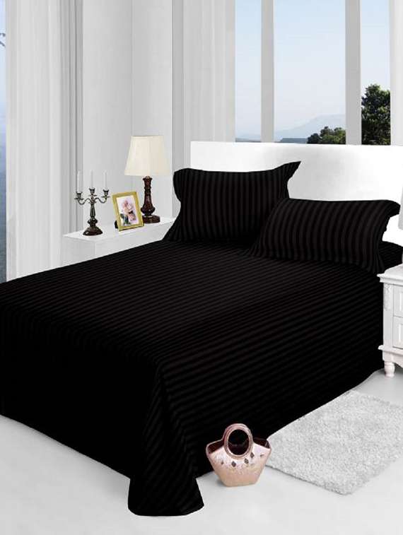 self striped double bedsheet with 2 pillow covers