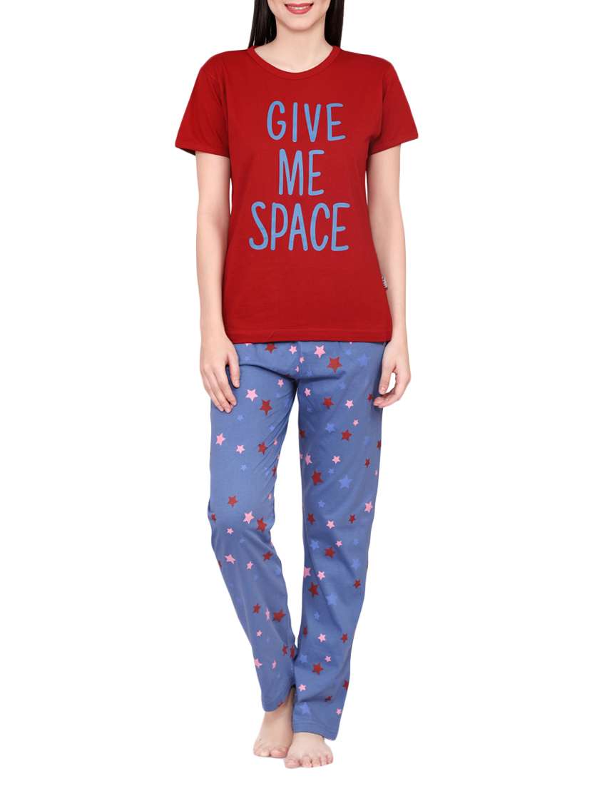 quirky text tee with pajama set 