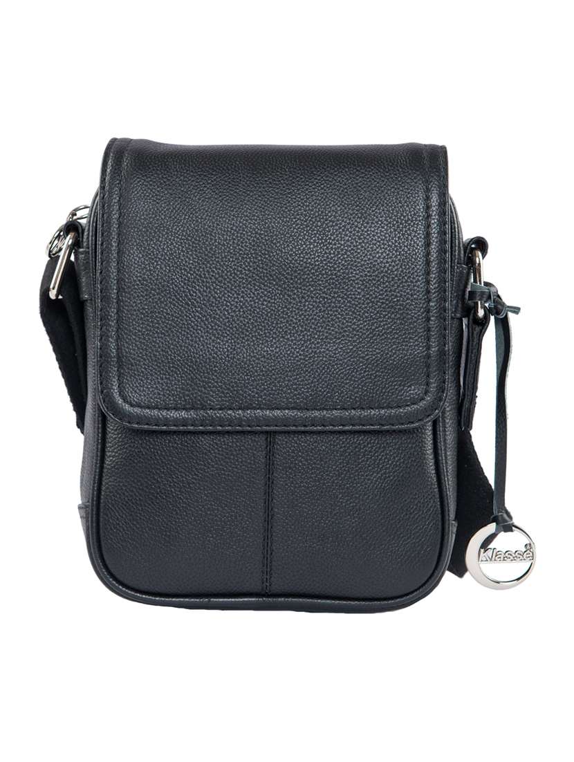 black leather messengerbag - 15059418 -  Standard Image - 4
