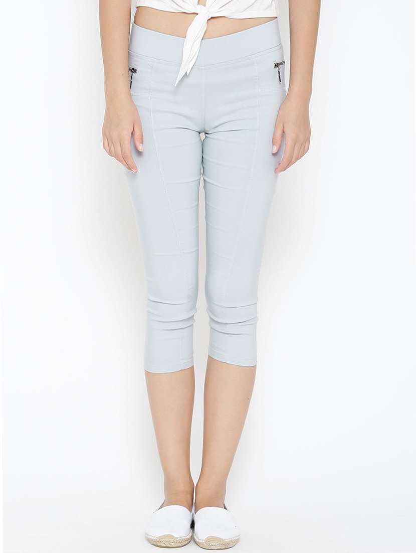 light blue cotton capri