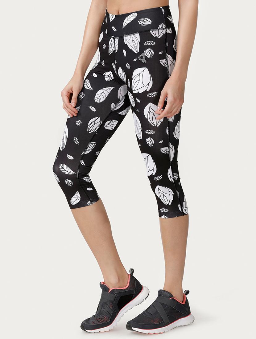 black printed sports capri - 15132055 -  Standard Image - 1