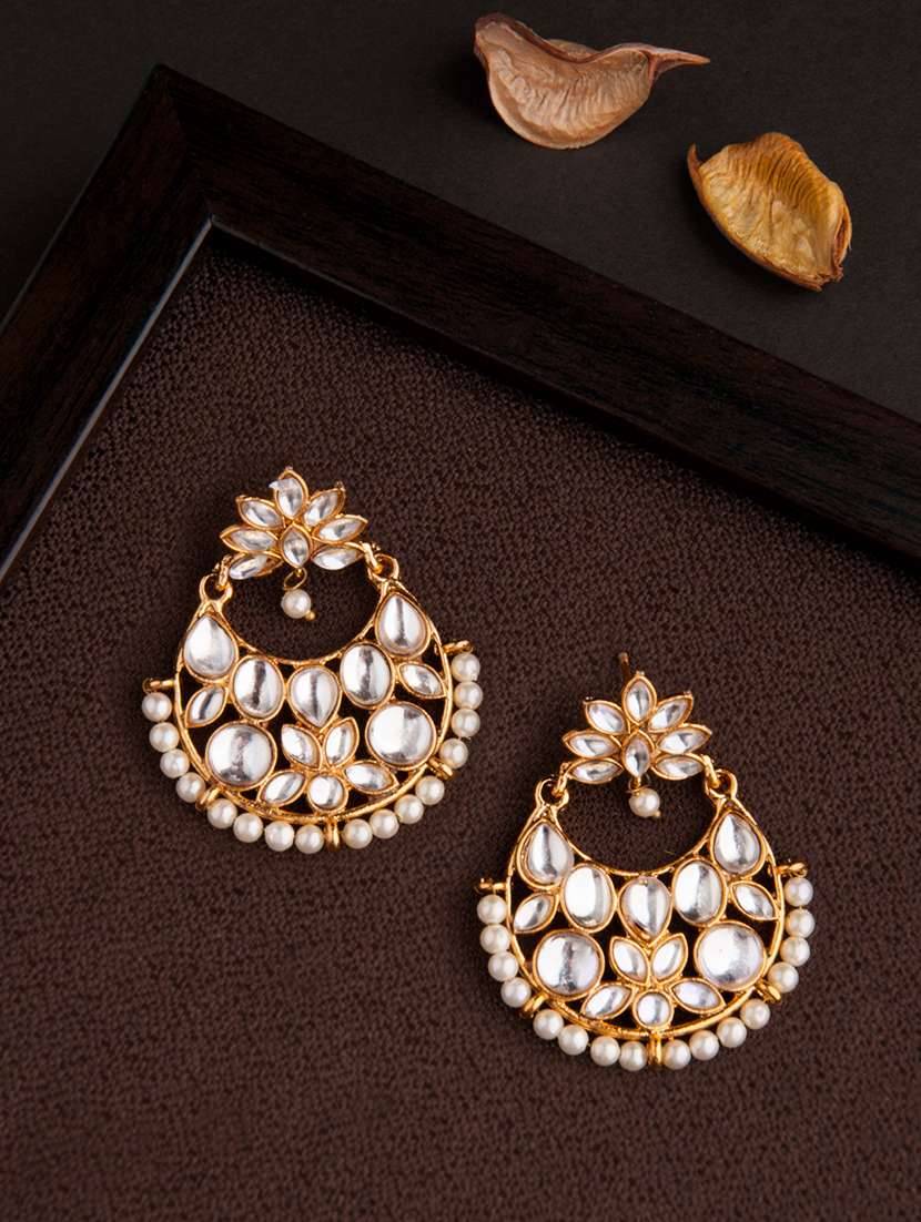 gold metal chandballi earring