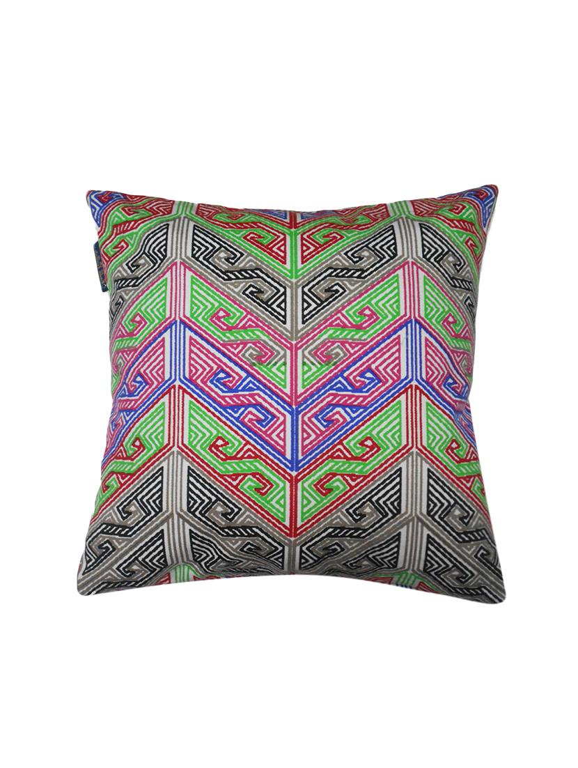 geometric pattern cushion cover - 15230183 -  Standard Image - 1
