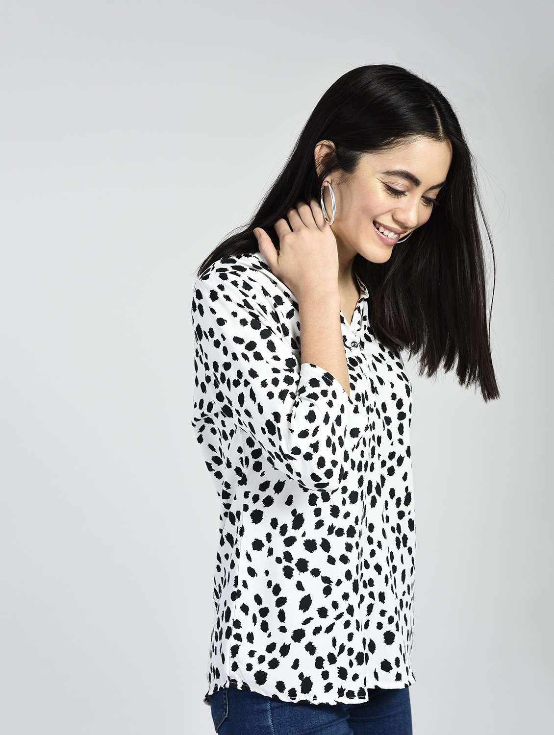 animal print band collar top