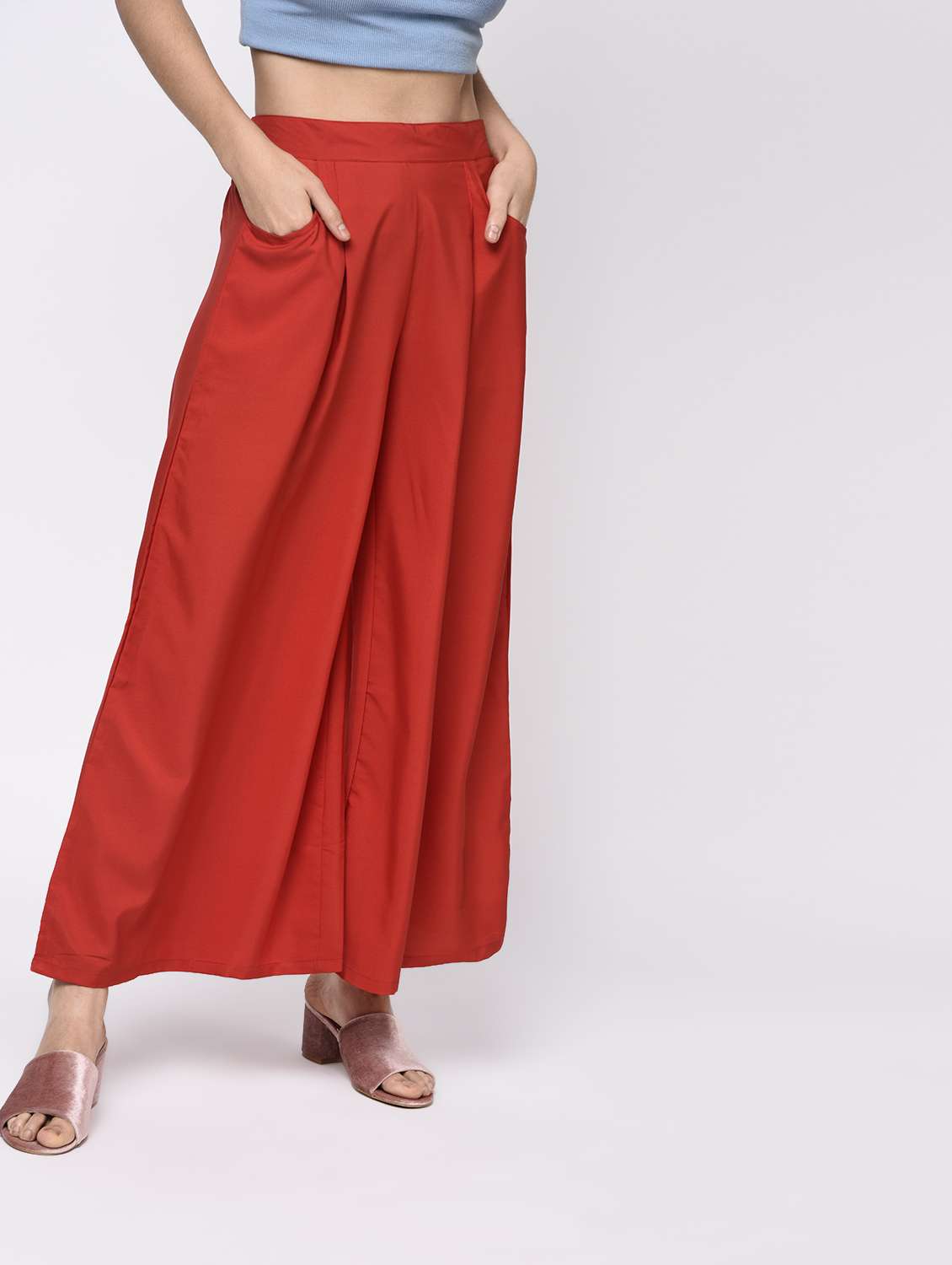 flared mid-rise palazzo