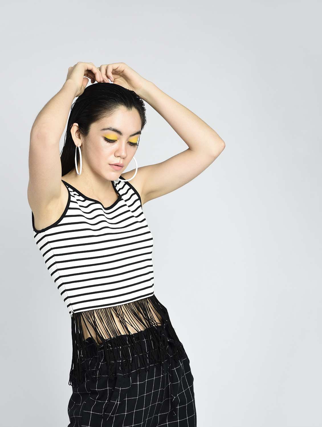 women's crop round neck top