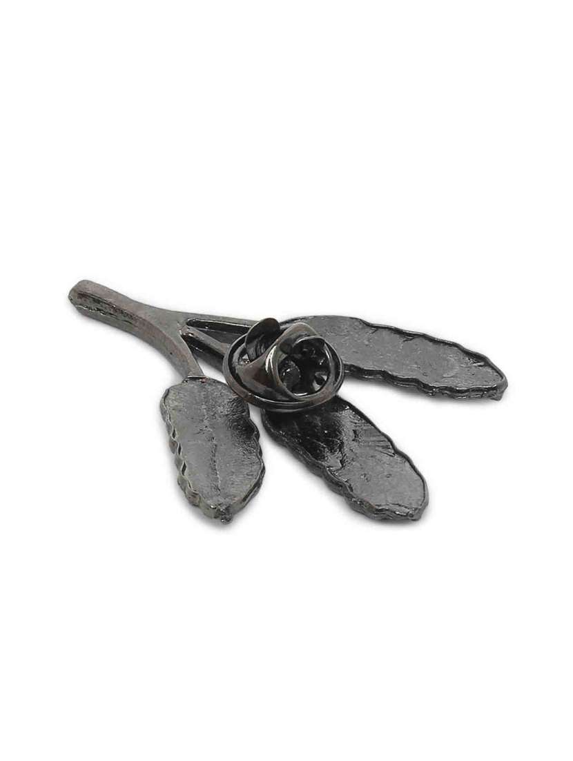 black metal brooch - 15465982 -  Standard Image - 1