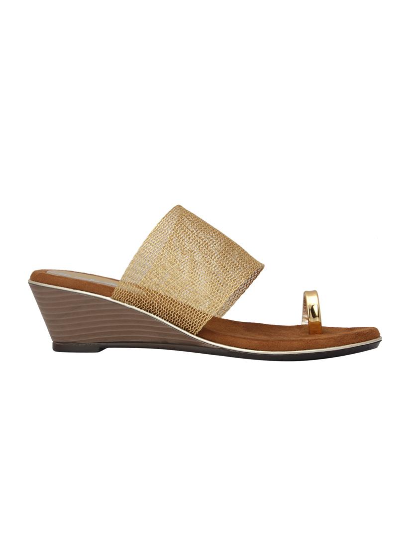 gold one toe wedges - 15477234 -  Standard Image - 1