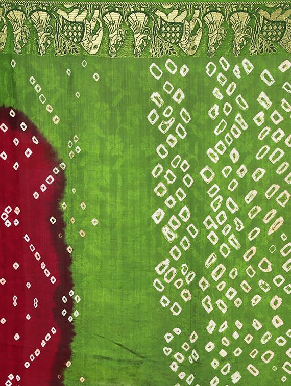 zari bordered bandhani saree with blouse - 15534398 - Standard Image - 4