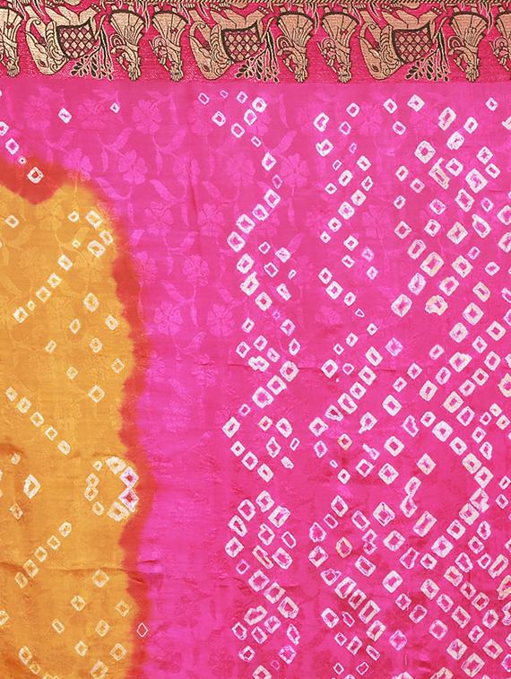zari bordered bandhani saree with blouse - 15534402 - Standard Image - 4