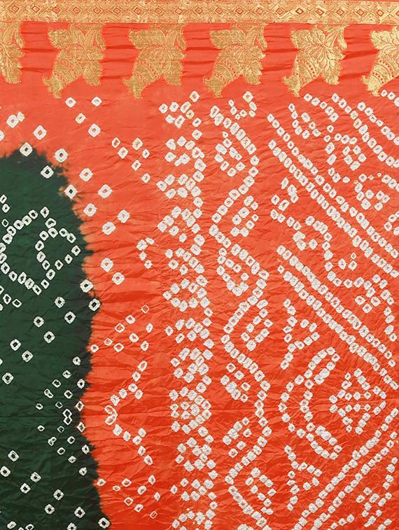 zari bordered bandhani saree with blouse - 15534404 - Standard Image - 4