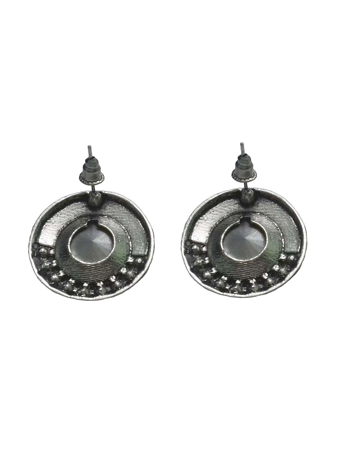 black metal studs earring - 15560366 -  Standard Image - 1