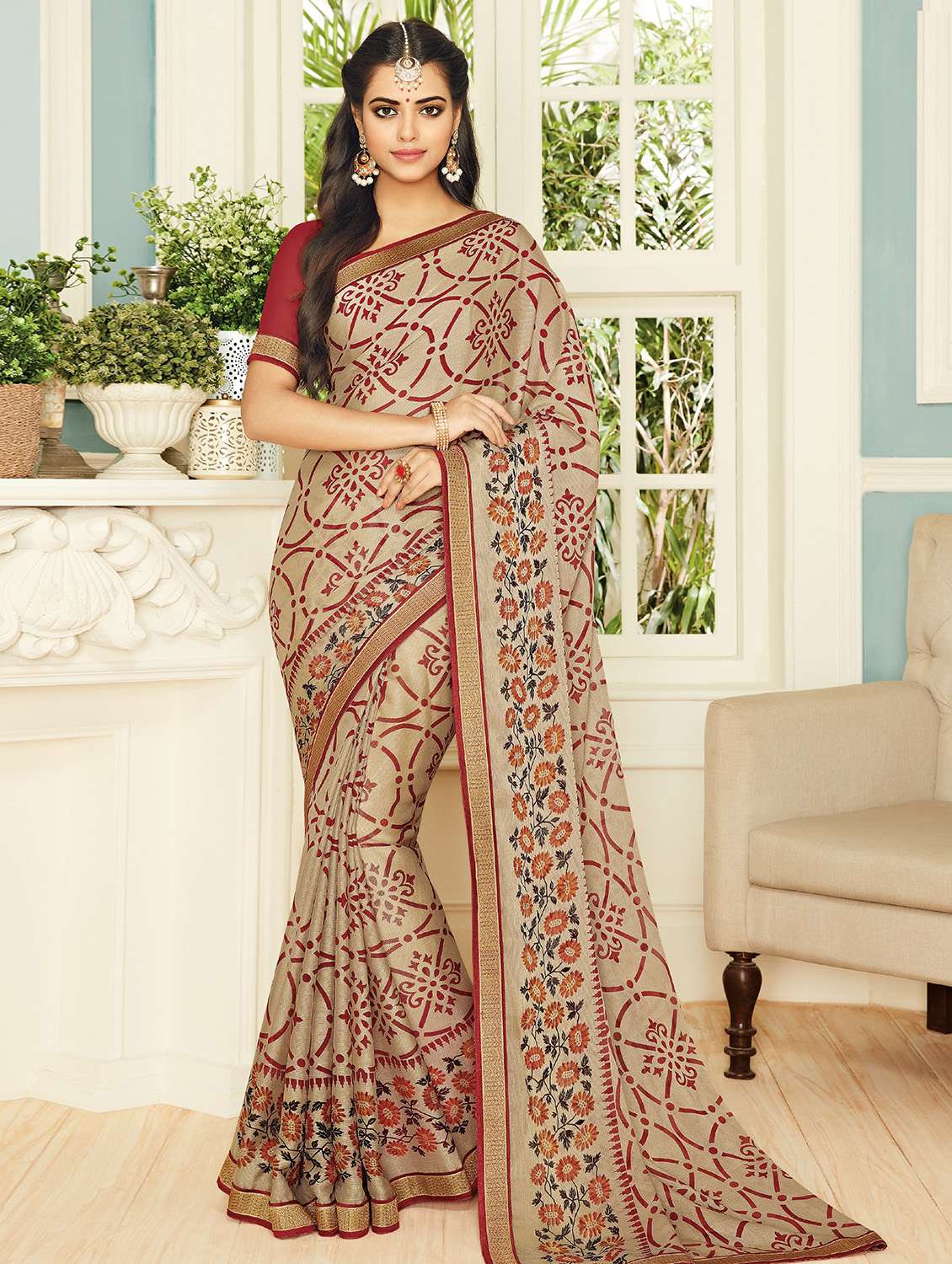 ditsy floral bordered printed saree