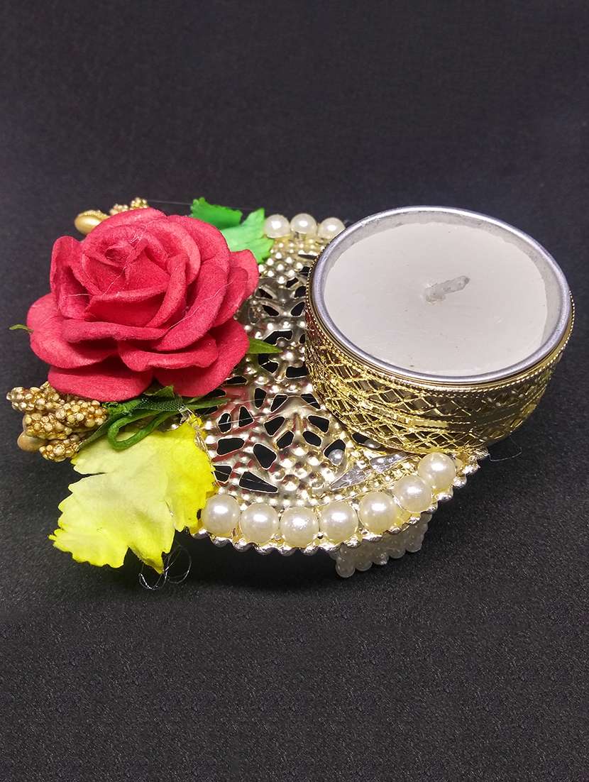 beautiful tea lights