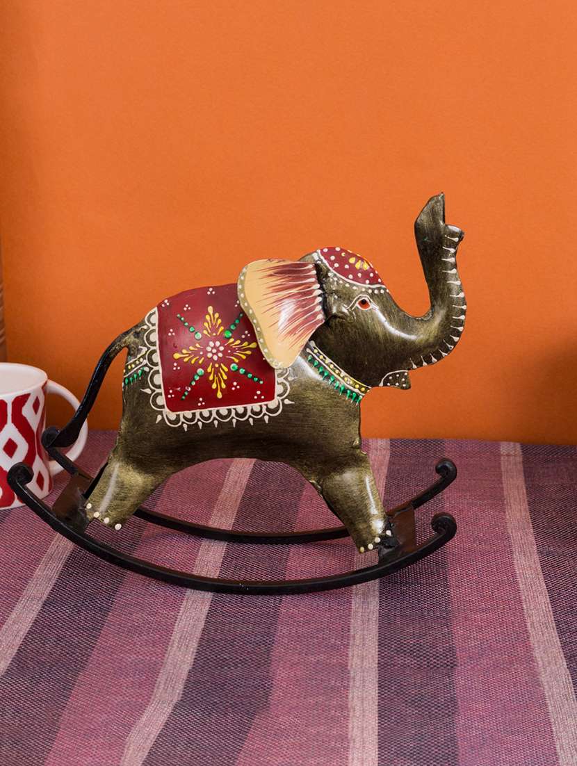 decorative showpiece