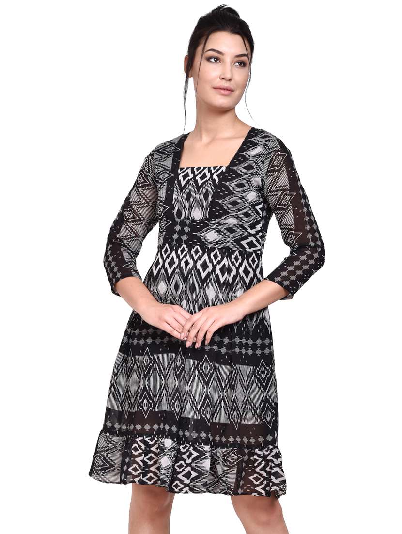 geometric print flared dress