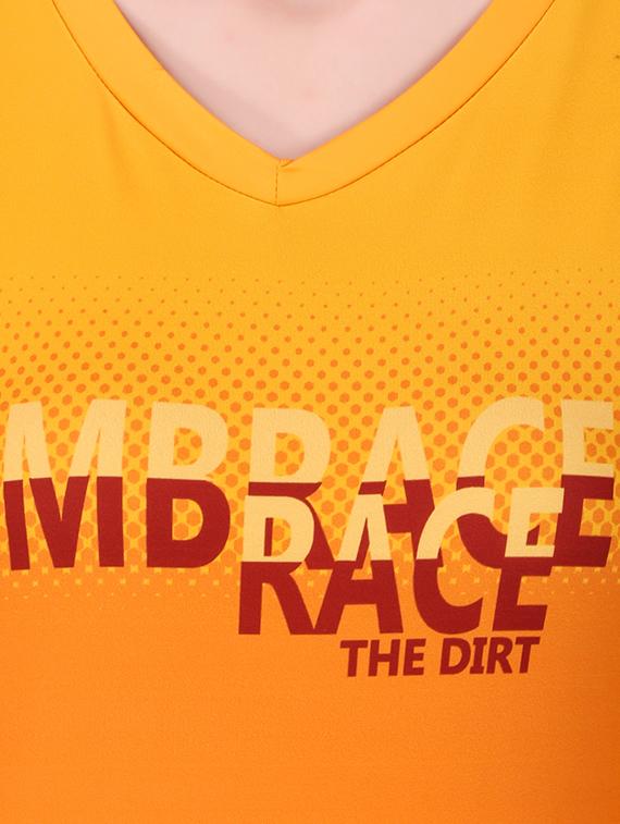 graphic print v-neck tee - 15735495 - Standard Image - 4