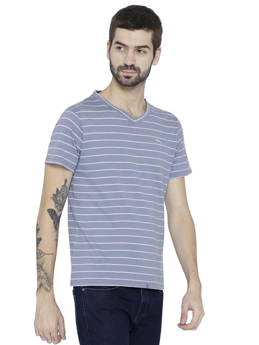 blue striped t-shirt - 15747891 - Standard Image - 1