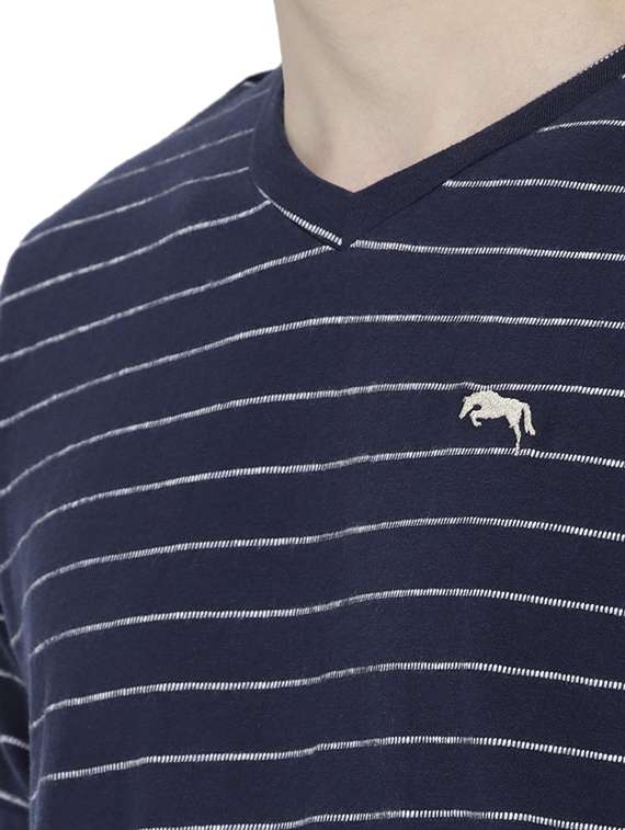 dark blue striped t-shirt - 15747892 - Standard Image - 4