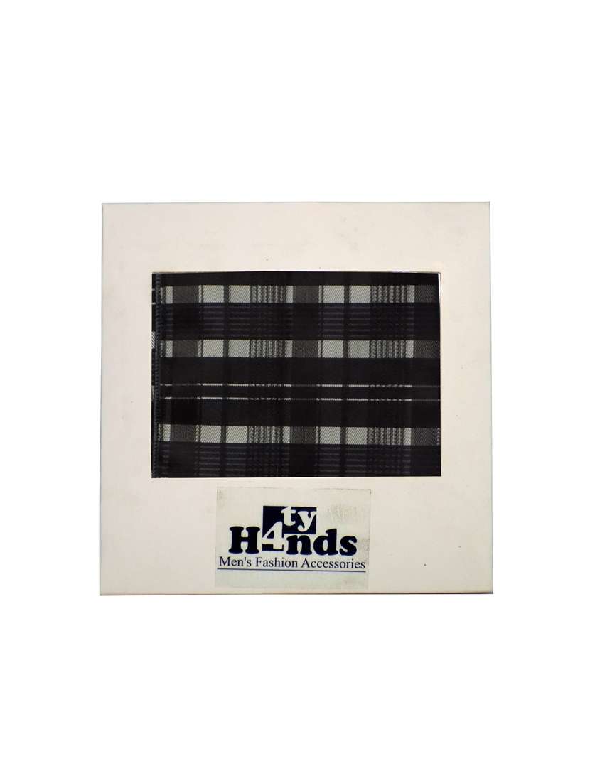 black polyester pocketsquare - 15751921 -  Standard Image - 1