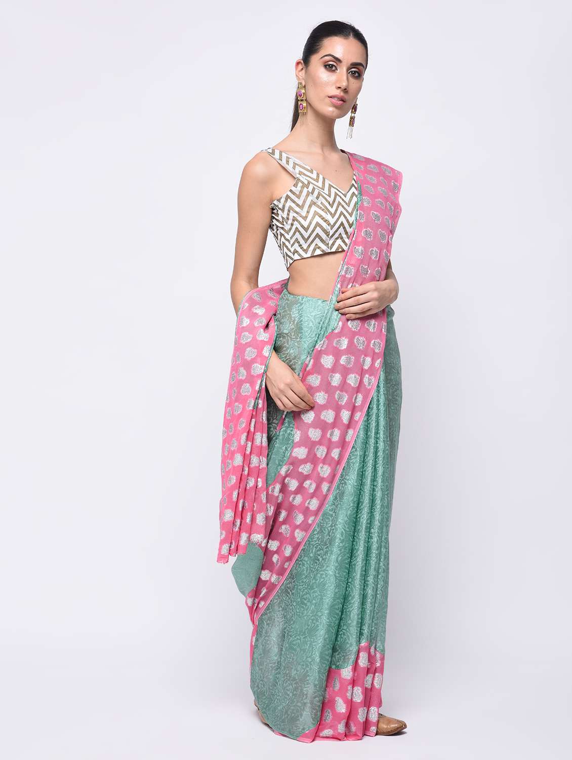 self design border printed saree with blouse
