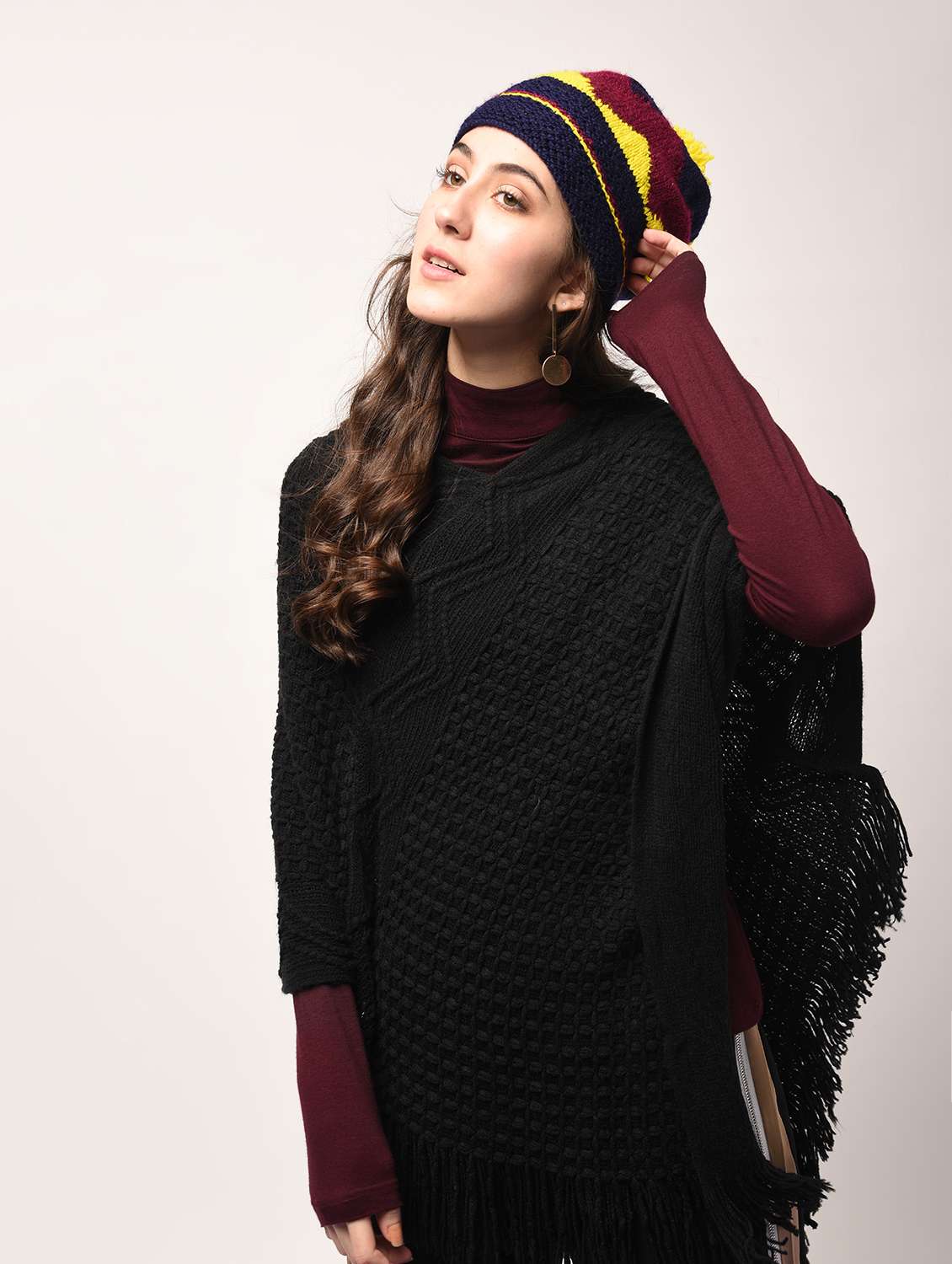 fringed hem knitted poncho